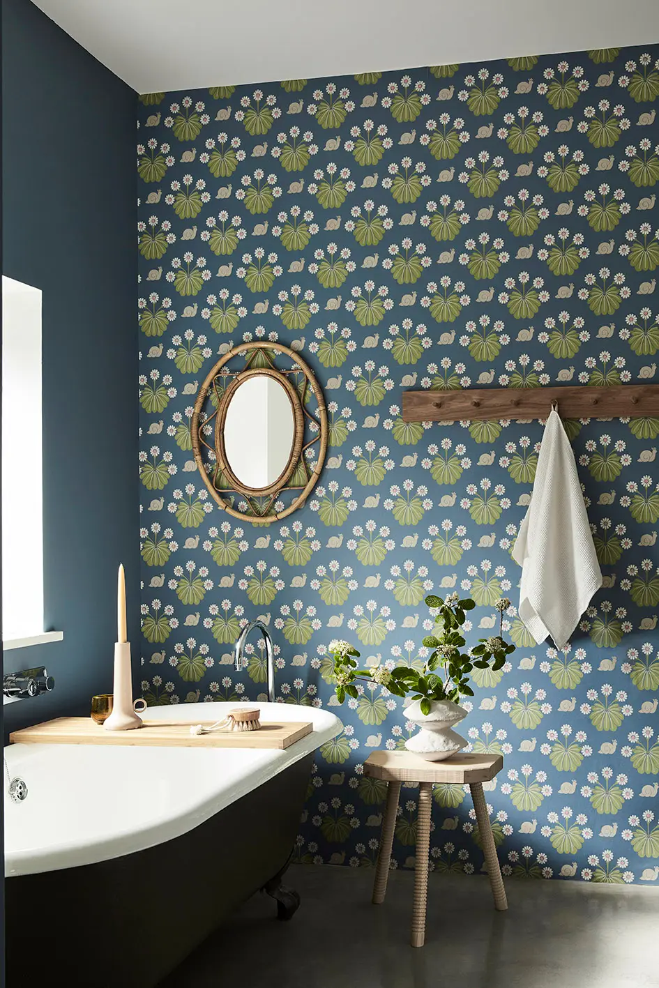9234_1_XL1_Little-Greene_Burges-Snail_Juniper_0260BUJUNIP
